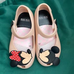 Never worn Mini Melissa Kissing Mickey & Minnie Shoes